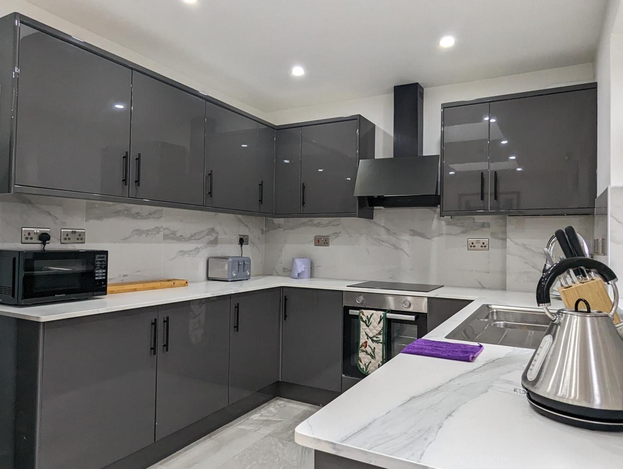 Сasa de vacaciones Near City Centre Private Bath Free Parking