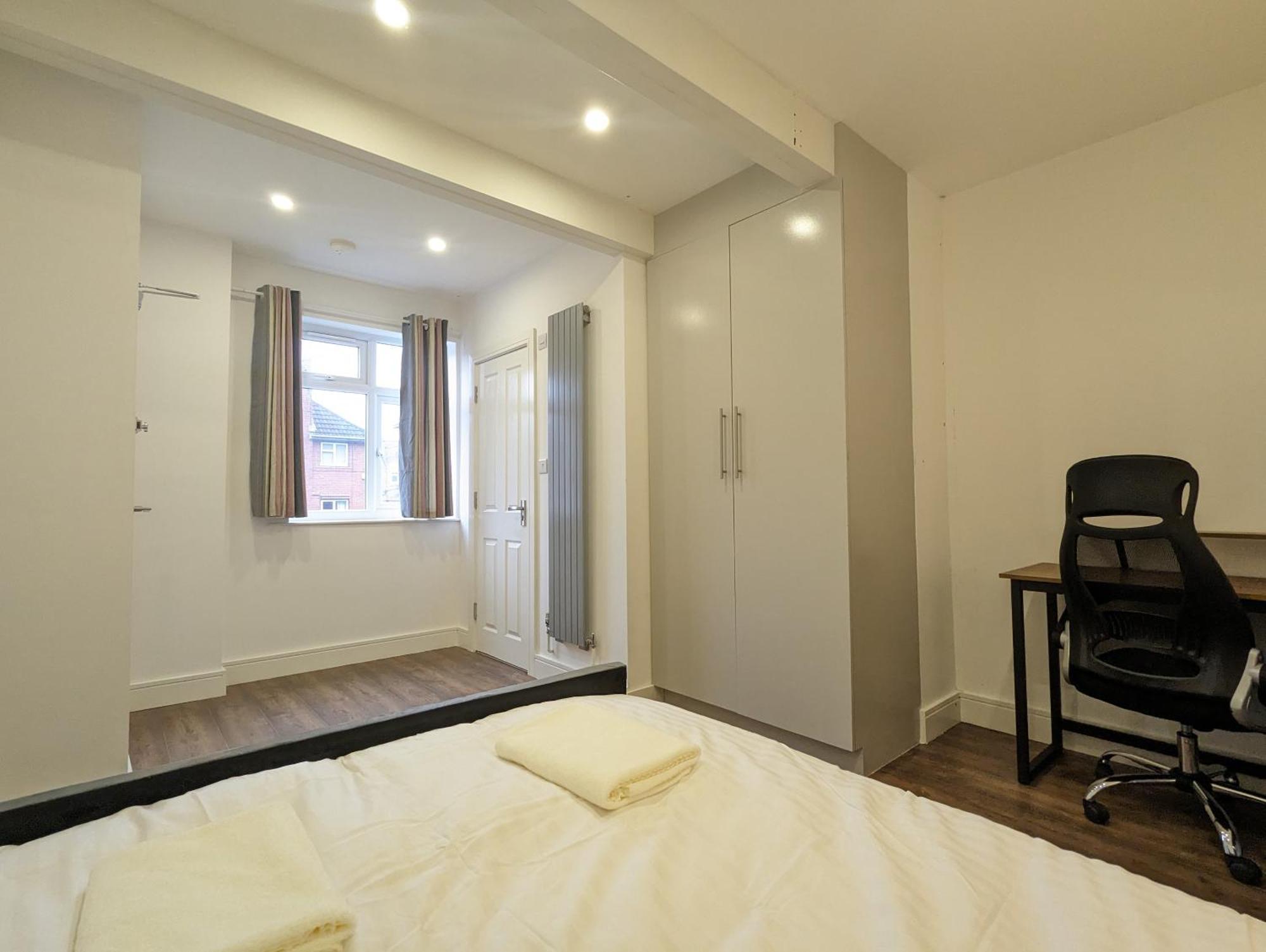 Near City Centre Private Bath Free Parking Casa de férias